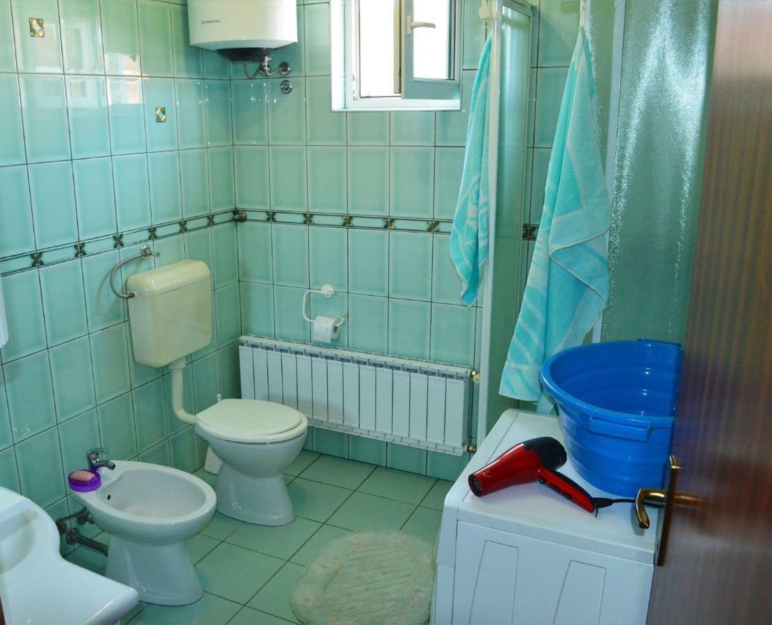 Apartament Apartman Rosa Pirovac Zewnętrze zdjęcie